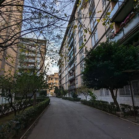 Syrakahost Intero Appartamento Рим Экстерьер фото